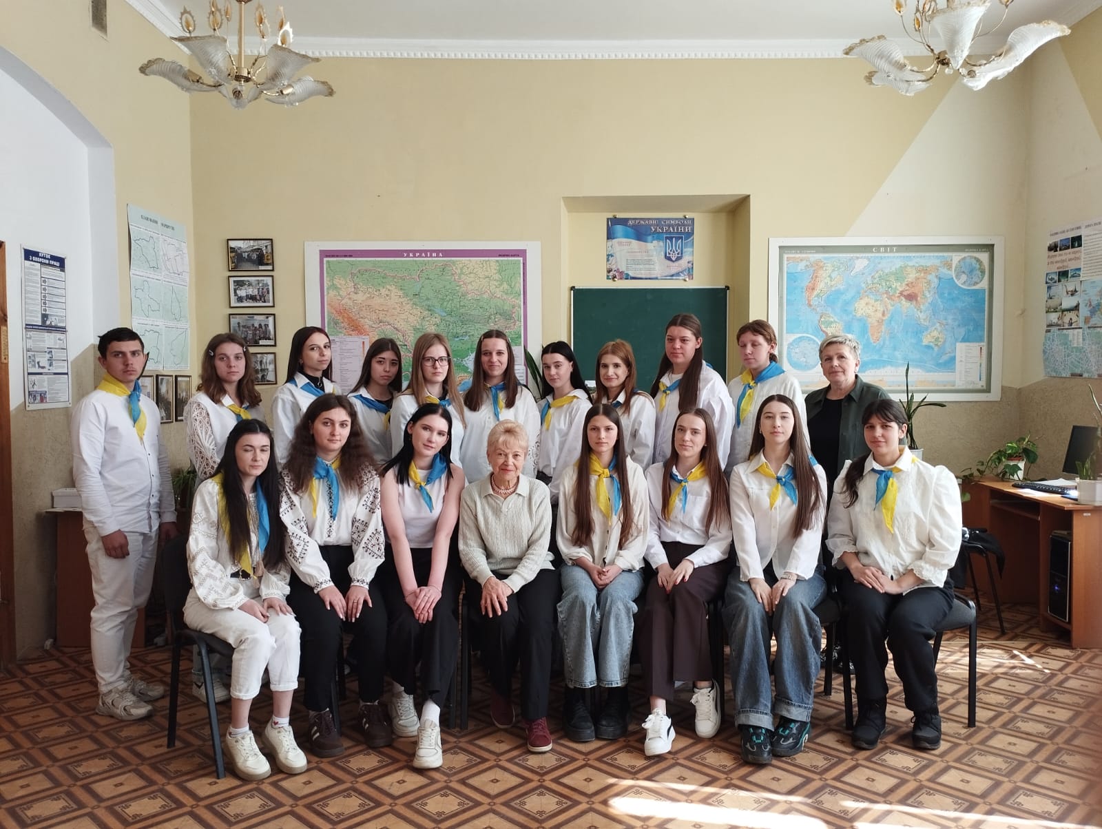 Студенти групи 17 під час захисту кваліфікаційних робіт за фахом Адміністратор