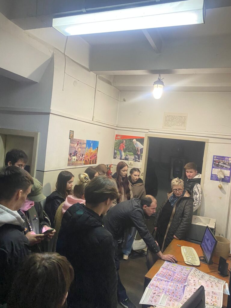 Студенти ЛПКСОП груп 26, 36, 19 на поліграфічному підприємстві Високий замок